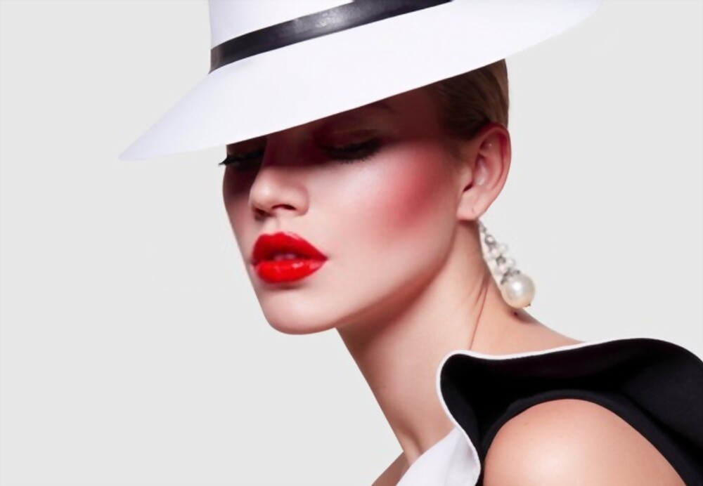 What are Fashion and Lifestyle?